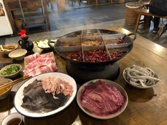 -白乐天毛肚火锅馆(南滨路店)