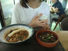 -植物园哈利亚餐厅