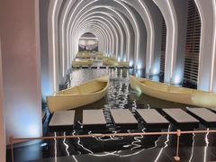 -涨巢·潮玩水疗局