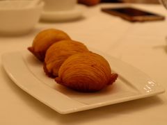 金枕飘香榴莲酥-凤凰楼酒家·粤宴点心(华强北店)