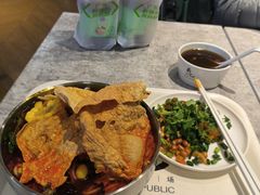 -红鼻子桂林米粉(金唐新光界店)