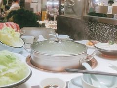 -洪氏嗨捞·猪肚鸡火锅(阳光天地店)