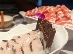 -泓炙颐凤鲜海鲜火锅料理(桐乡店)