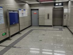 -白石桥南(地铁站)