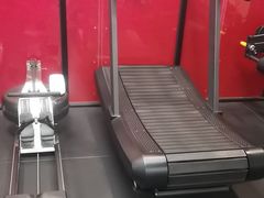 -英特健身俱乐部