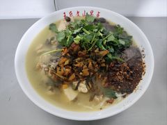 -文山荷鲜居(翠湖店)