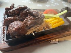 -穹六人间 people 6(岳阳路店)