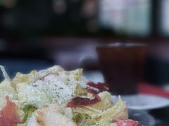 经典凯撒沙拉配香脆火腿-WOLFGANG PUCK KITCHEN & BAR(迪士尼小镇店)