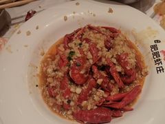 -肥肥虾庄·金牌油焖大虾(汉口城市广场店)