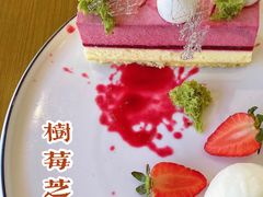 -杏荟旋转餐厅(广州爱群店)