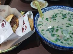 羊杂汤-穆得·老周家牛肉烧饼(普利街店)