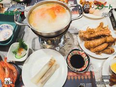 -金马门国际美食百汇(珞喻路店)