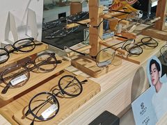 -Trend1881视光·蔡司视觉(领展广场店)