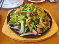 -鹤乡东北菜(崮山路店)