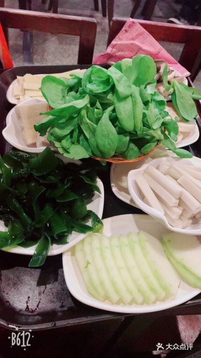 来亿锅羊蝎子火锅(虹口店)蔬菜图片