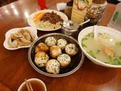 -三两春肚肺汤(崂山路店)