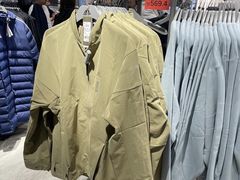 -王府井奥莱临潼小镇(临潼店)
