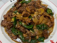 -鲁南仔·滕州炒鸡(经三路店)