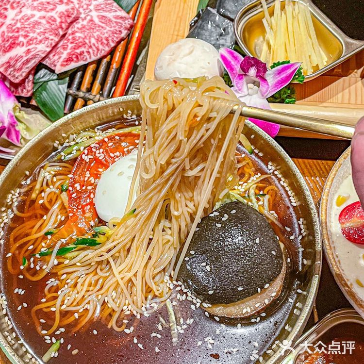 华强北首家烤活鳗｜烤肉界的内卷天花板！