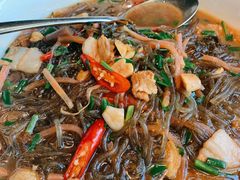 酸萝卜捞豆面-金链花·泰国餐厅(国贸店)