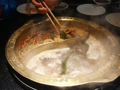 -周周有辣火锅馆(玖耀里店)