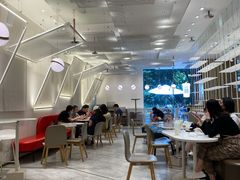 -奈雪的茶(华侨城创意园店)