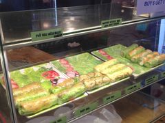 -Bánh Mì Huynh Hoa