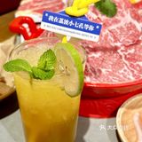 通通畅吃好吗？两盘就回本啊 第二层则酸汤火锅