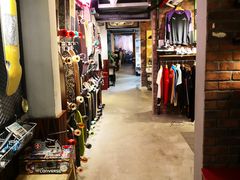-聚点滑板SPOT SKATE(常熟路店)