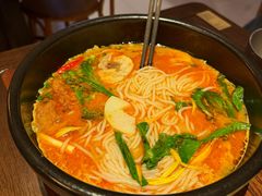 -银米·云南传统过桥米线(双廊黑金冠店)