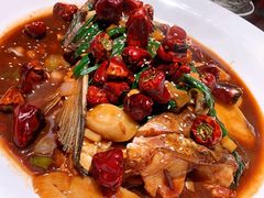 葱焖鱼头-上名堂·鱼头好吃(体育场路店)