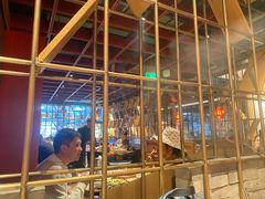 面包甜点陈列柜-老墙根涮肉·铜锅·烧烤(欢乐谷·王四营店)