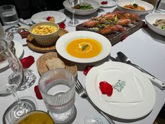 -静香HOUSE·全时段融合餐厅(七星欢乐颂店)