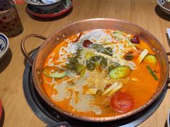 -洱火云南酸菜牛肉火锅(石景山当代商城店)