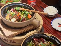 -沙胆彪炭炉牛杂煲(上海日月光广场店)