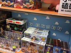 -泡泡玛特POPMART(武汉天地壹方店)