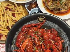 -肥肥虾庄·金牌油焖大虾(汉街SKP店)