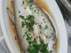 -丹水桥地锅鱼·翘嘴鲌·地方特色全鱼宴(丹江口大坝店)