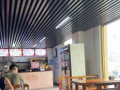 -京容合·老北京烧饼夹肉(珠江八区店)