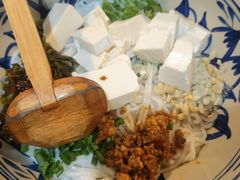 -蜗牛小馆醉乡民谣云南菜(惠新西里店)