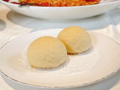 脆皮流沙包-皇朝会.经典传统粤菜(外滩店)