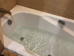 -武汉五月花大酒店(武昌火车站中南路地铁站店)