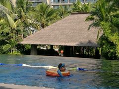 -三亚湾海居铂尔曼度假酒店