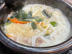 -灵芝妹子海鲜米线(香炉礁山姆店)