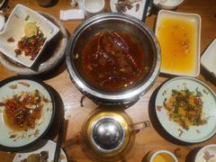 -隔壁老王·家常云南菜(花巷店)