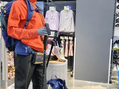 -迪卡侬(大英山店)
