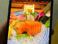 -樱町三味日本料理(城乡世纪广场店)