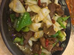 铁板牛肉-维吾尔餐厅(宜山路店)