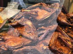 -狗撵鸭(泰山公寓店)