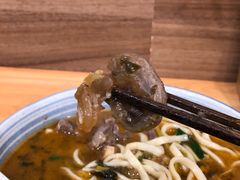 老酸菜牛肉面-陈八两面家(华孚写字楼店)